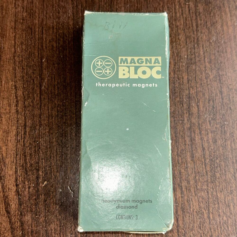 Vintage Amway Magna Bloc set of therapeutic magnets in its original green case
